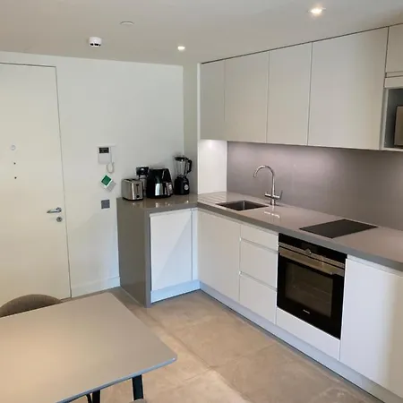Ardwyn Eurocity Apartment *